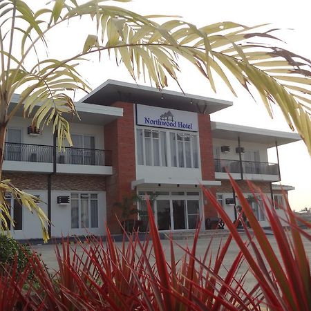 Northwood Hotel Alaminos Exterior photo